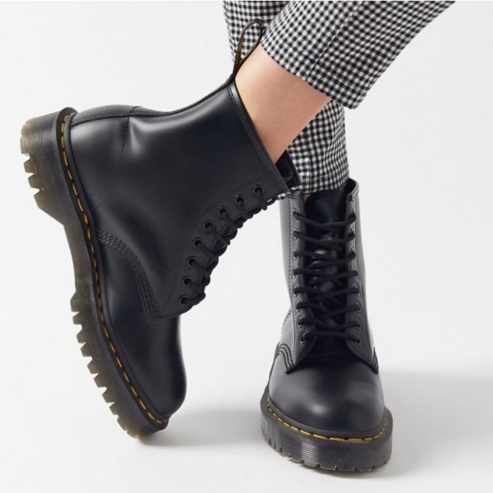 NEW Dr. Martens Awley Black Leather Combat Moto Boots Men 10 Women 11 NWOT